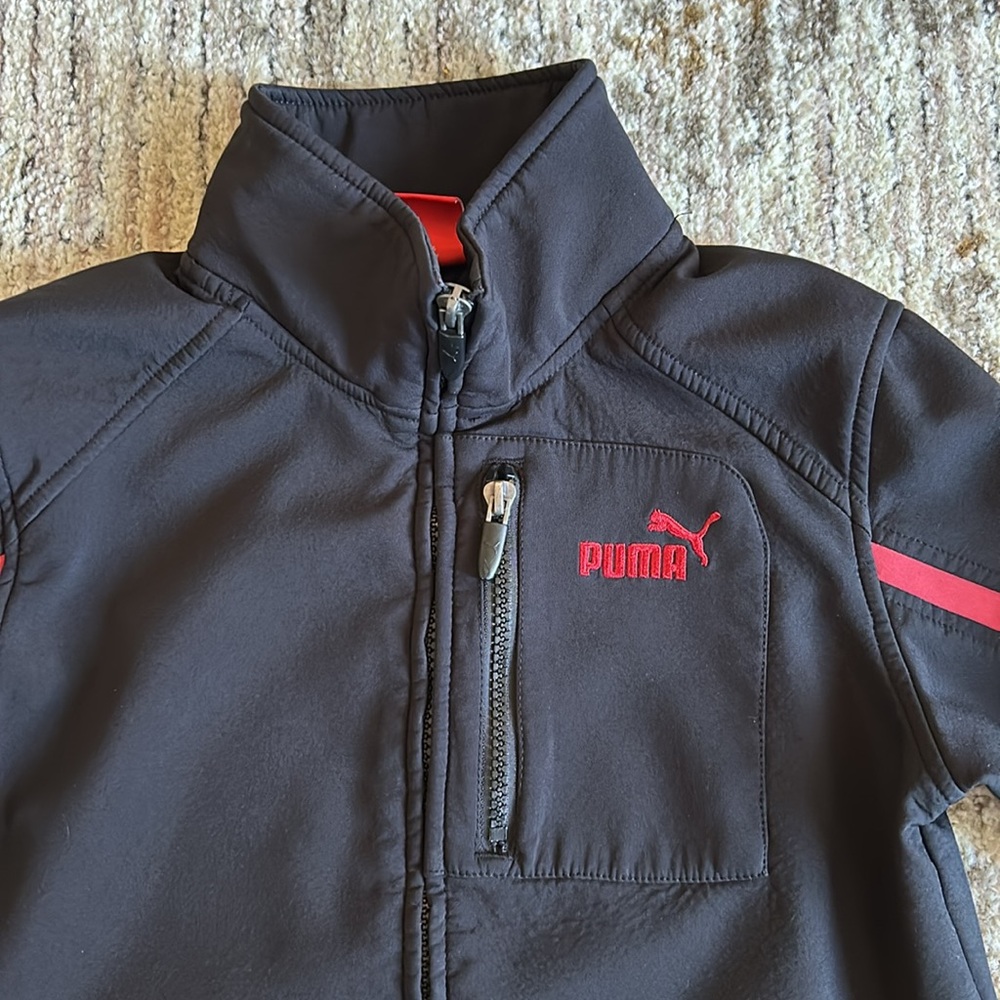 Puma light weight jacket - Picture 2 of 6